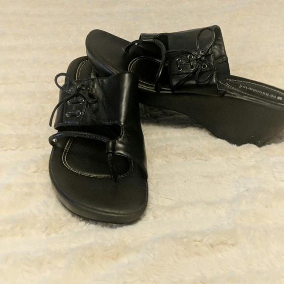 Shoes - Picture 7 of 8